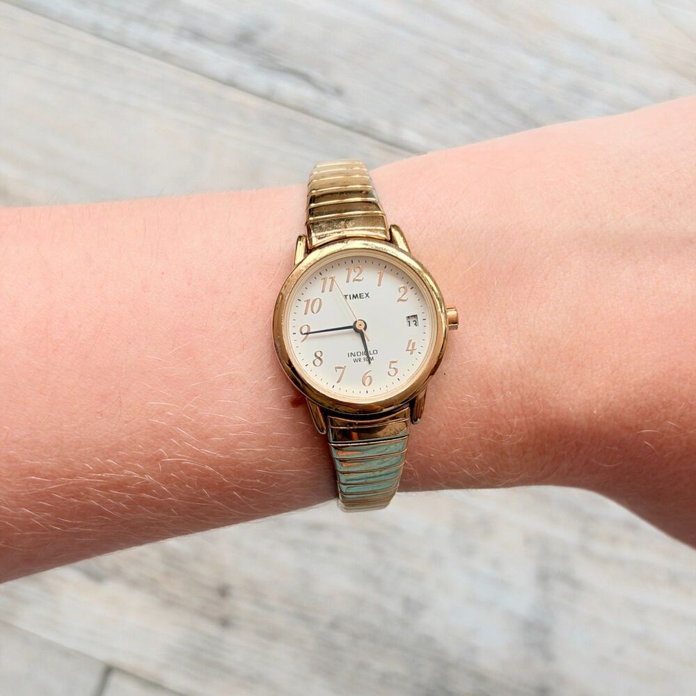 Timex Indiglo Gold Tone Expansion Band Watch Date Window WR30M Dainty Classic